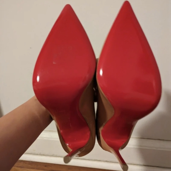 Christin Louboutin So Kate Pumps - Picture 2 of 8